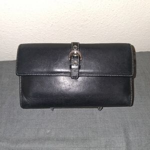 Coach Long Buckle Trifold Wallet With Signature Coach Checkbook Cover